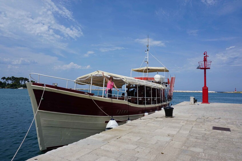 Picture 12 for Activity Poreč: Dolphin Spotting Cruise with Included Drinks 2