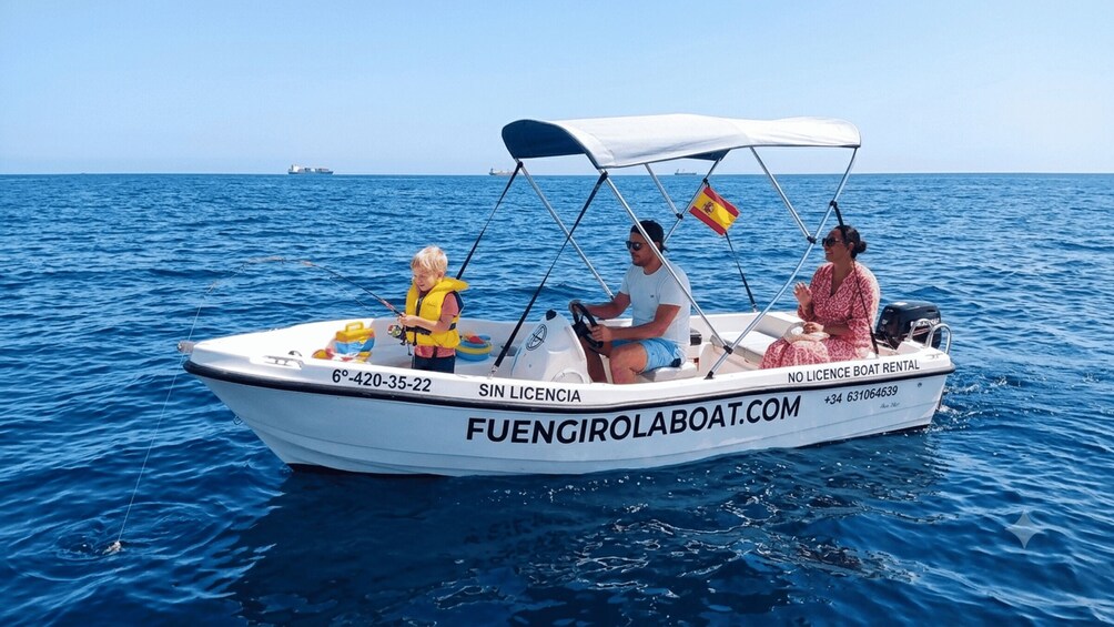 Picture 6 for Activity Fuengirola: NO LICENCE BOAT 2-4 HOURS 2