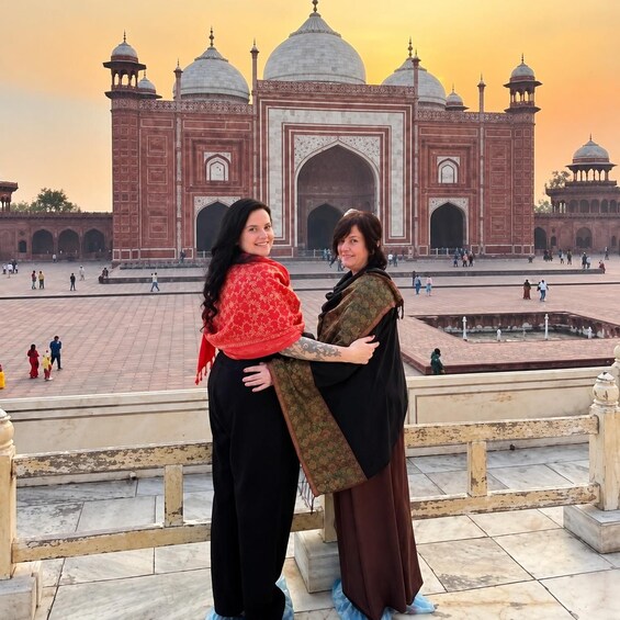 Picture 5 for Activity Agra: Taj Mahal, Agra Fort & Baby Taj Guided Day Tour 3