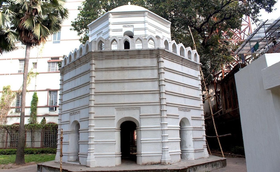 Picture 1 for Activity Kolkata: Guided Heritage Walking Tour 2