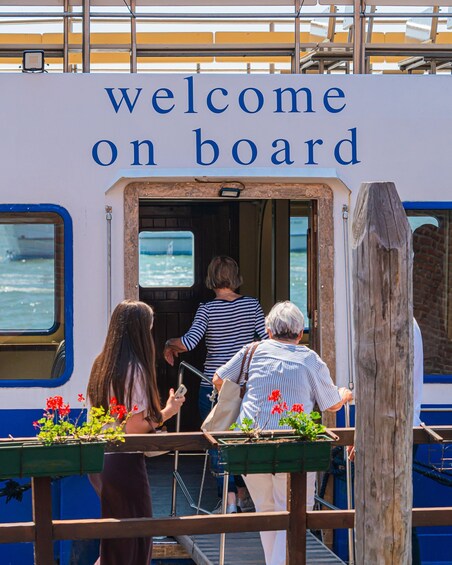 Picture 1 for Activity From Punta Sabbioni: Round-Trip Boat Transfer to Venice 5