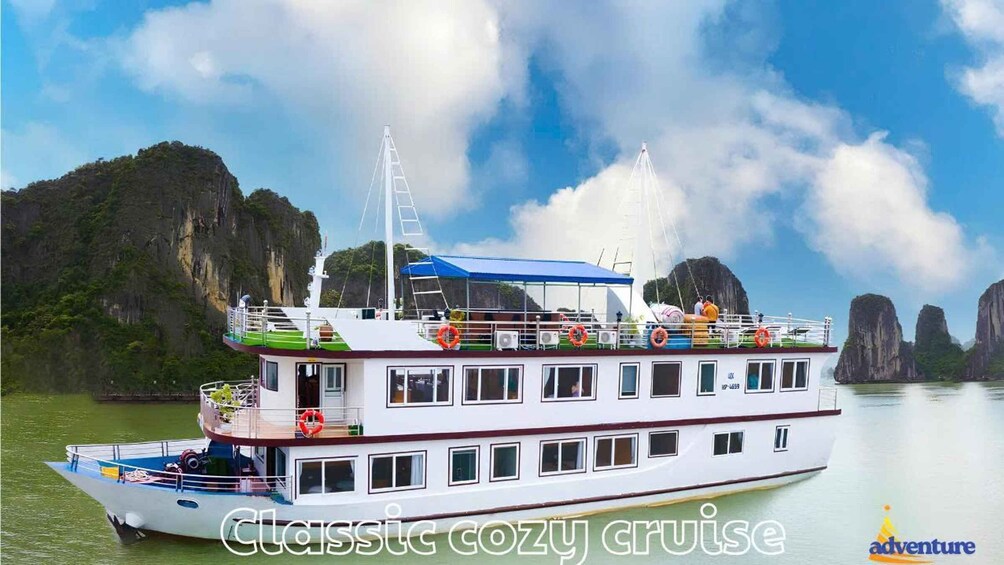 Picture 74 for Activity From Hanoi: Ha Long & Lan Ha Bay 2-Day Cruise with Meals 4