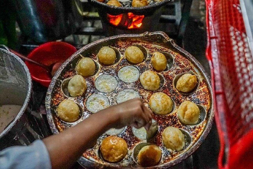 Picture 19 for Activity Siem Reap: Evening food Tour Guided and Unique Tour 3