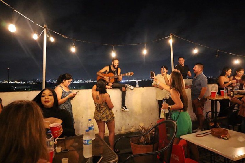 Old San Juan Bar Crawl: Experience Local Hotspots 2