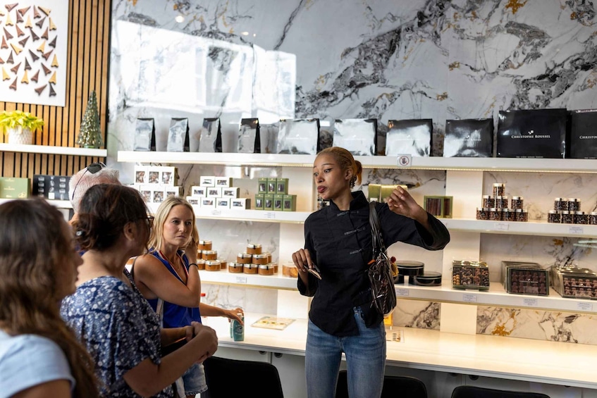 Picture 28 for Activity Paris: Montmartre Food Tour with 10 Local Tastings & Wines 3