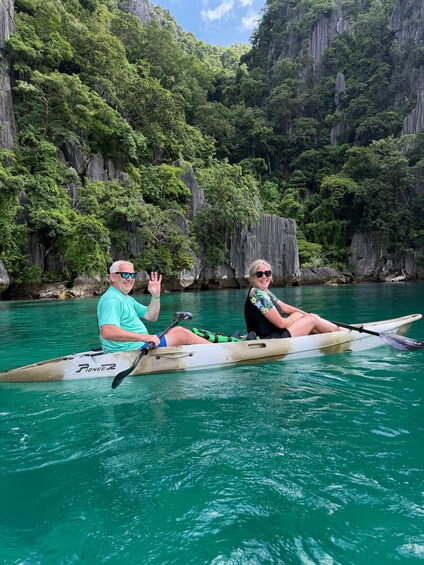 Coron: Private Boat Hire with Guided Tour and Lunch on Beach 1