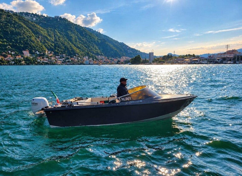 Picture 6 for Activity Lake Como: Private Tour - Classic Vintage Boat with sunshade 2