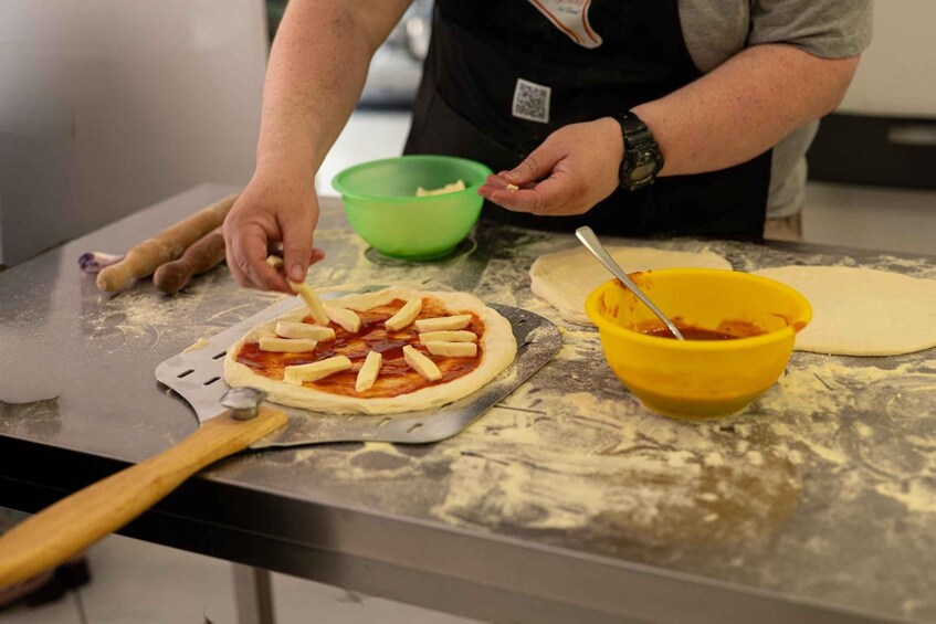 Picture 8 for Activity Catania: Pizza Cooking Class 2
