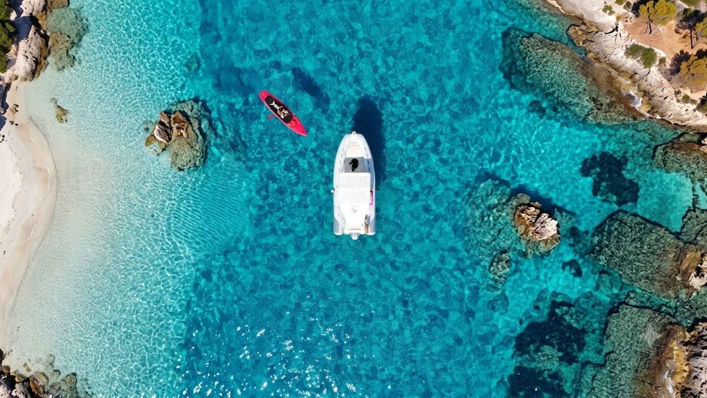 Cagliari: tour in barca 5 soste snorkeling aperitivo sardo 1