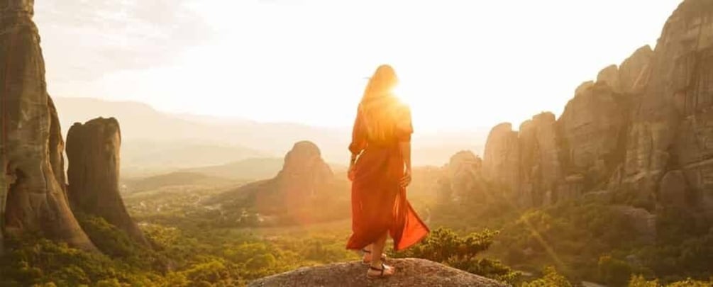 Meteora Sunset: Tour with Local Guides-Small Size Group 2