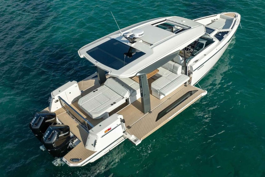 Paros: Private Luxury Boat Day Trip with Snacks and Drinks 1