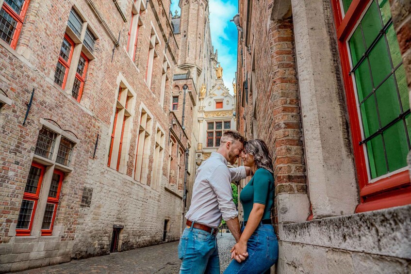 Picture 5 for Activity Bruges : Your private 1 hour photoshoot in the medieval city 3