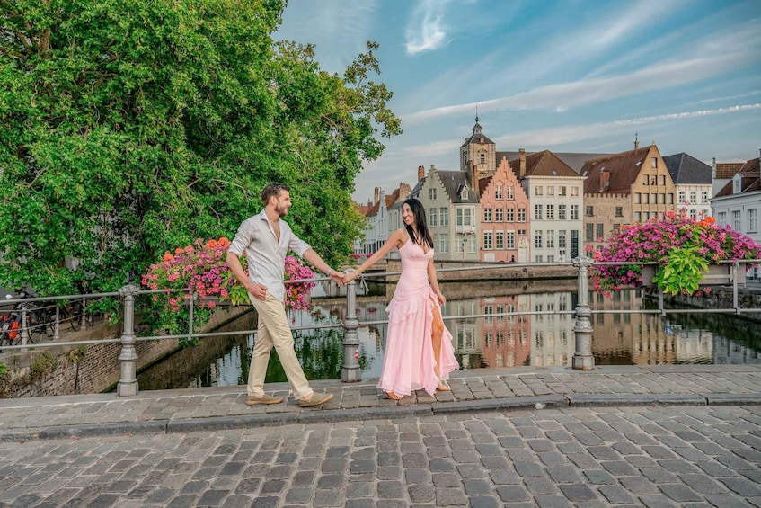 Picture 2 for Activity Bruges : Your private 1 hour photoshoot in the medieval city 5