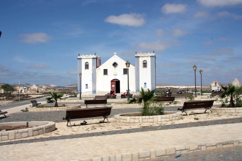 Picture 5 for Activity Boavista: Pottery, Shipwreck & Deserts 4h Visit 2