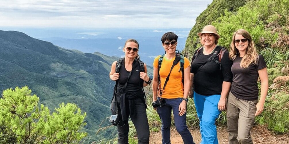 Comprehensive Excursion: Horton Plains and Pedro Tea Factory 1