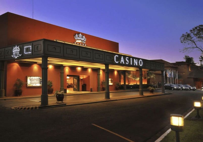 Picture 1 for Activity From Foz do Iguaçu: Transfer to City Center Iguazu Casino 4
