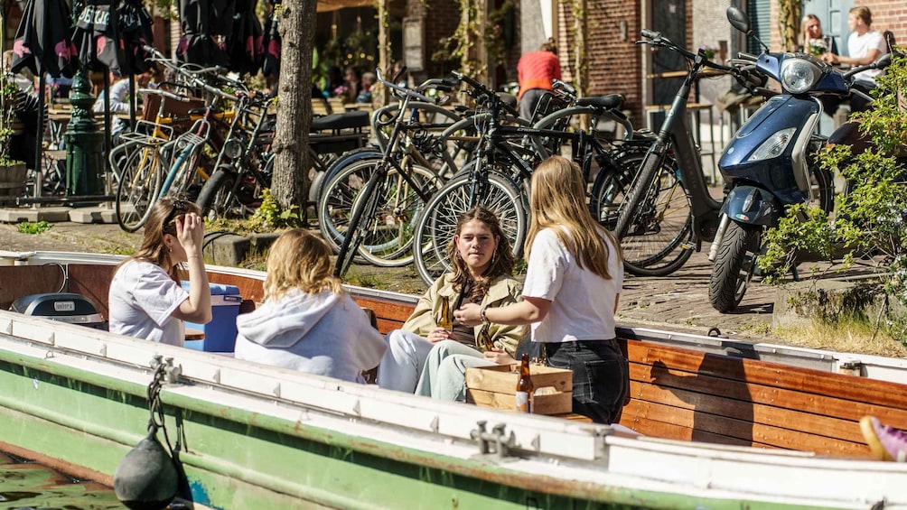 Picture 9 for Activity Leiden: Historic Canal Cruise with a professional skipper 2