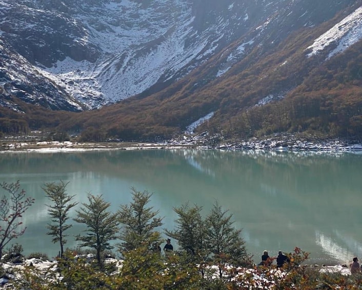 Picture 1 for Activity Ushuaia: Laguna Esmeralda Guided Trek with Box Lunch 2