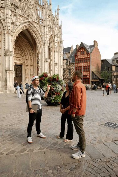 Picture 1 for Activity Small Group Guided Tour of the Secret History of Rouen 3