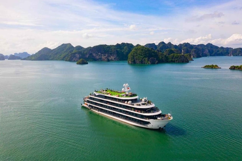 Picture 122 for Activity Hanoi: 3-Day Ha Long/Lan Ha Bay Cruise with Private Balcony 4