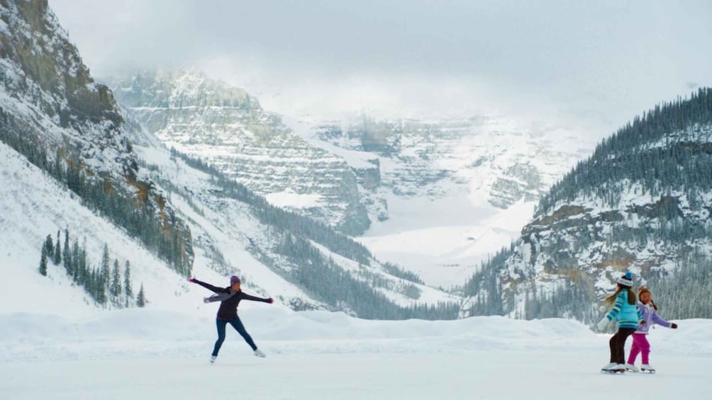 Picture 5 for Activity Lake Louise, Moraine Lake & Yoho National Park Day Tour 5
