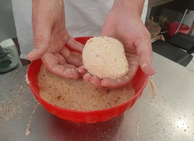 Picture 7 for Activity Cooking Class Arancini in Catania 3