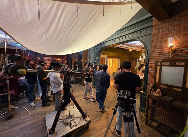 Picture 12 for Activity Mumbai: Bollywood Studio Guided Tour with Tickets 3
