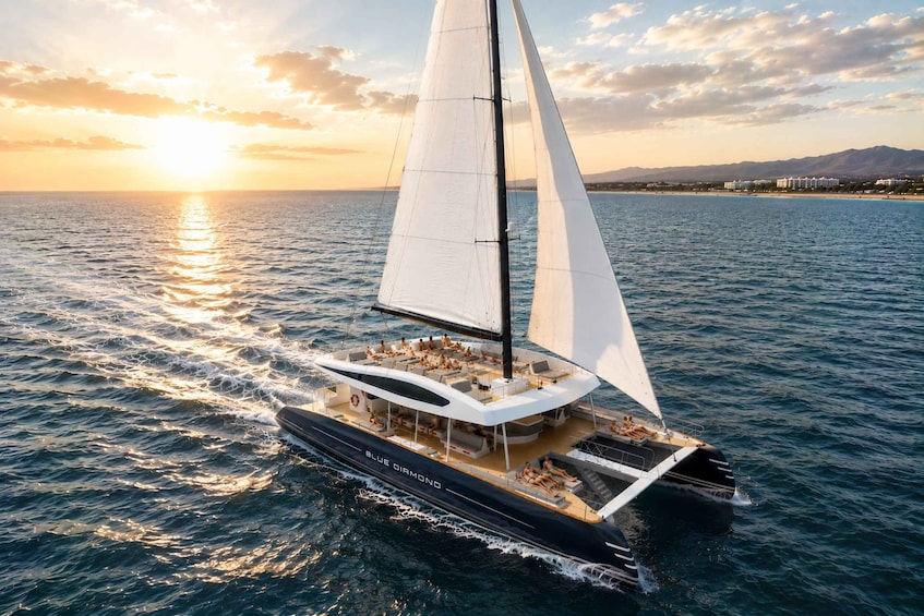 Cambrils: Sunset Cruise in a Premium Catamaran with Drinks 2