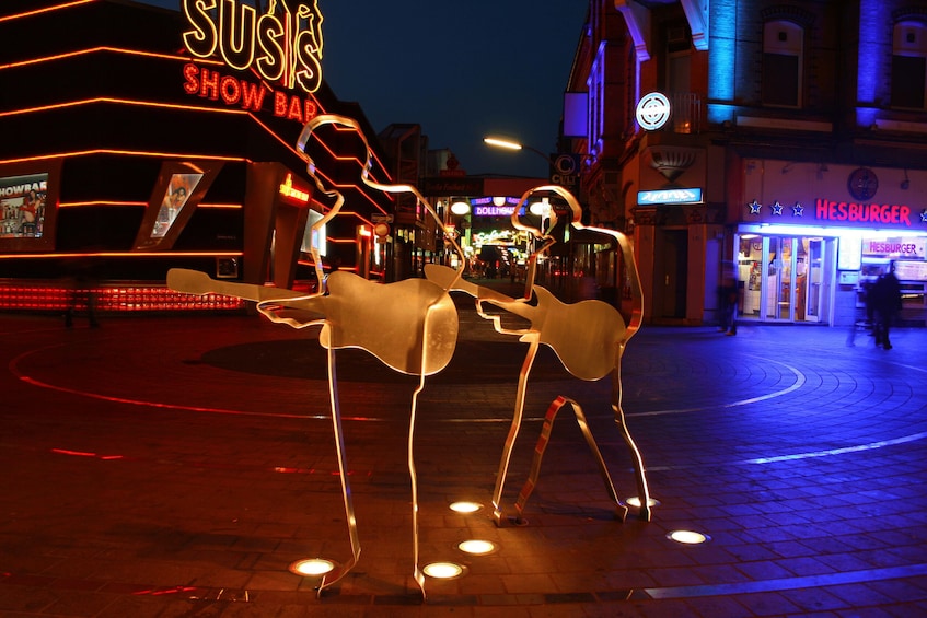 Picture 11 for Activity Hamburg St Pauli: Red Light District Walking Tour 4