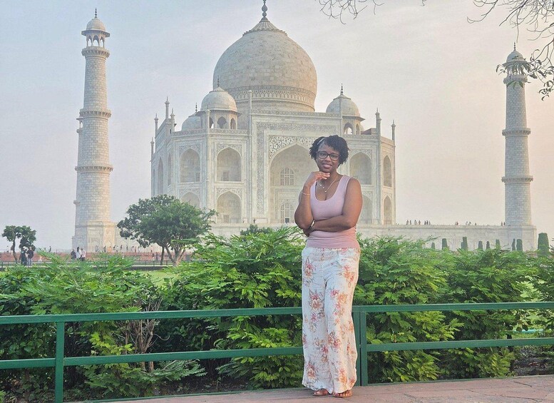 Picture 12 for Activity Private Taj Mahal, Agra Fort & Fatehpur Day Trip from Delhi 3