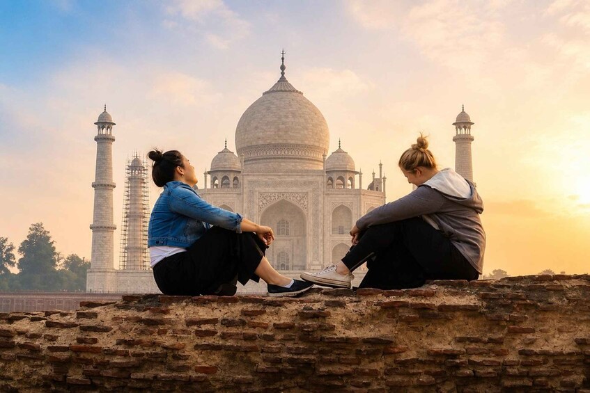 Private Taj Mahal, Agra Fort & Fatehpur Day Trip from Delhi 1