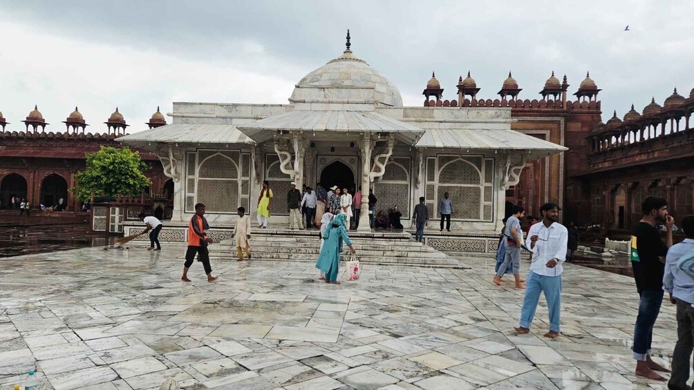 Picture 12 for Activity Taj Mahal Agra Fort & Fatehpur Day Trip from Delhi/Agra 5