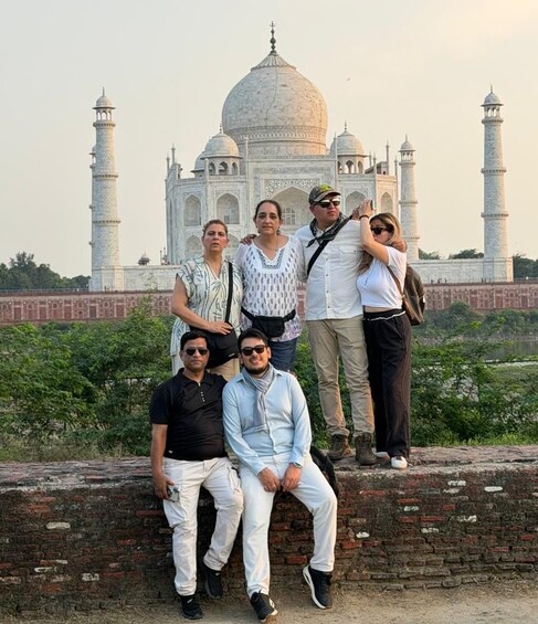 Picture 3 for Activity Private Taj Mahal, Agra Fort & Fatehpur Day Trip from Delhi 2