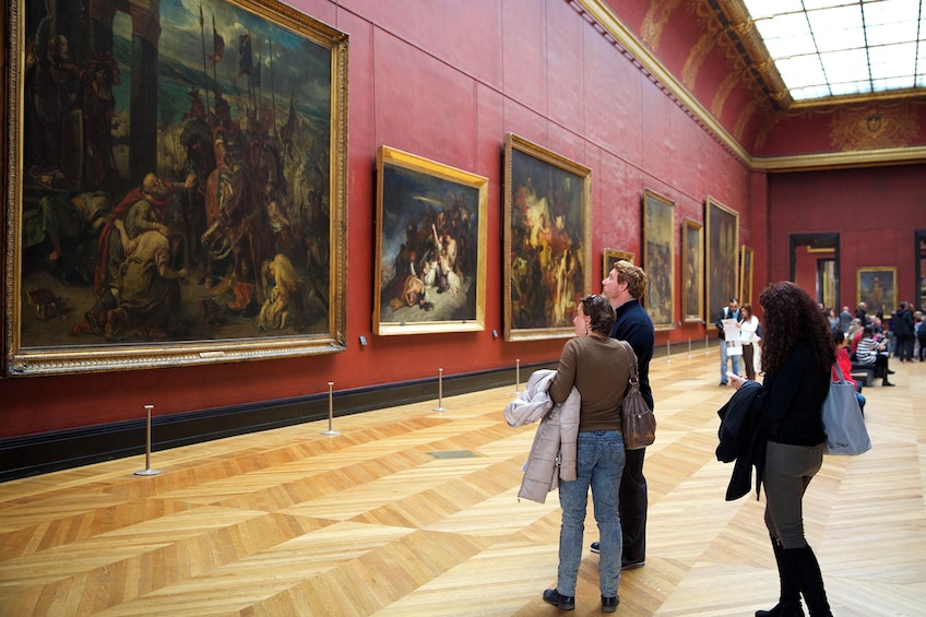 Mona Lisa & Masterpieces: A Curated Tour of Louvre Highlights 4