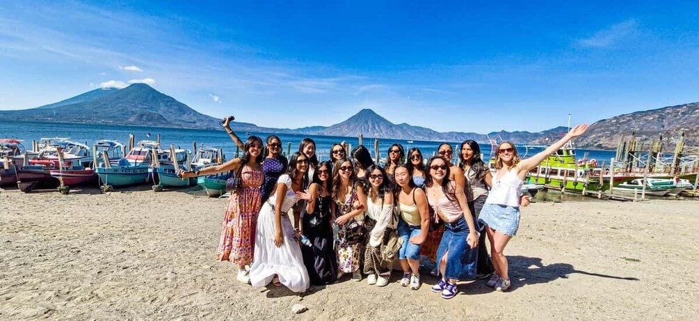 Picture 2 for Activity Private Atitlán Tour: San Juan La Laguna & Swim at Tzankujil 4
