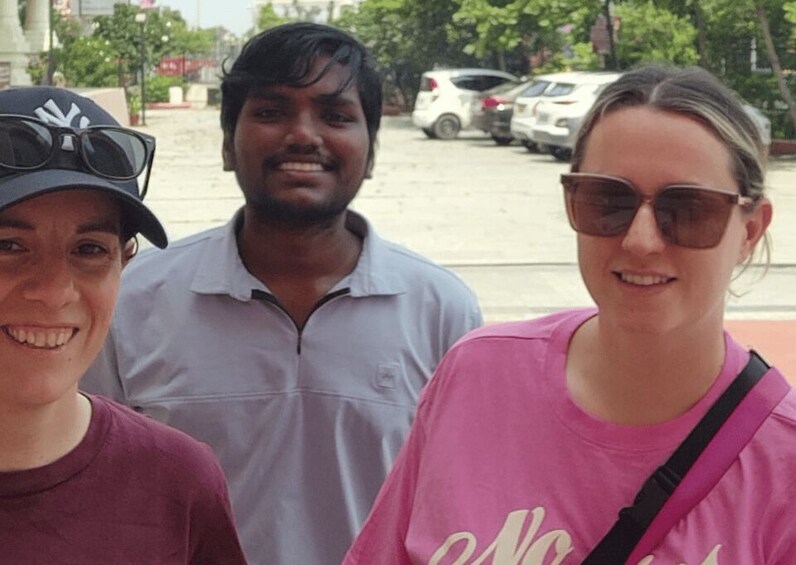 Picture 5 for Activity Chennai: Magical Markets Guided Walking Tour 2