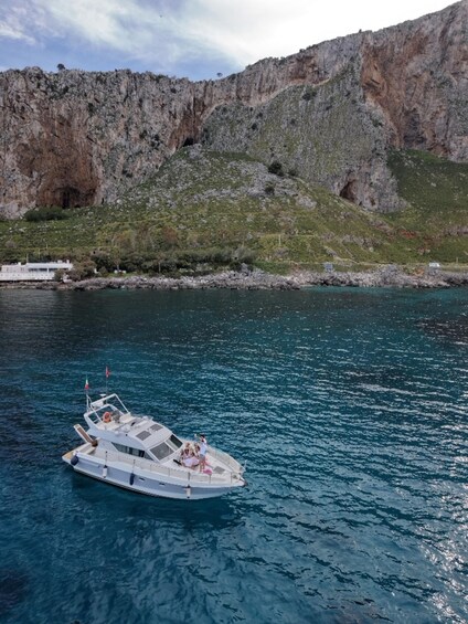 Half-day boat tour of Palermo 1
