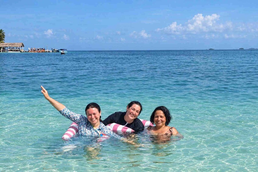 Picture 50 for Activity Panama City: San Blas Beach Day with Lunch & Transfers 3