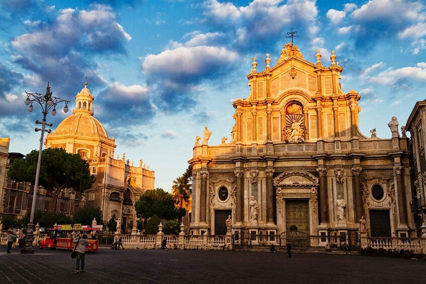 Picture 3 for Activity Catania: 2-Hour Guided Walking Tour of the Historic Center 2