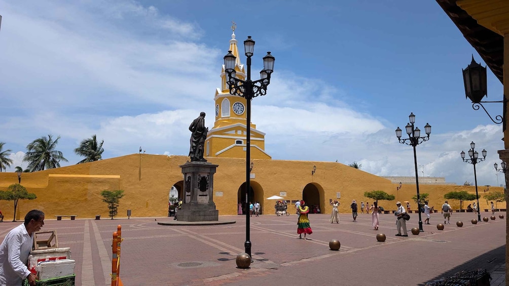 Picture 16 for Activity Cartagena: Private City Tour in an Air-Conditioned Vehicle 5