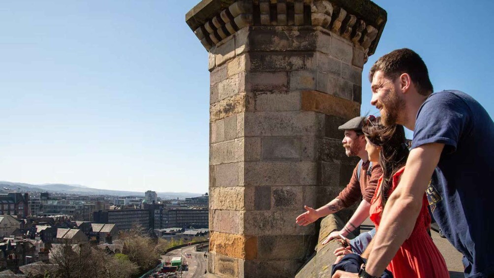 Picture 4 for Activity Edinburgh Castle: Expert-Guided Tour with Tickets Included