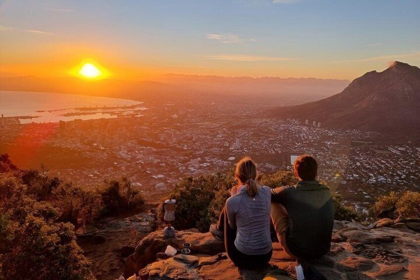 Private Guided Sunset/Sunrise Hike on Lions Head (Hotel Pickup) 5