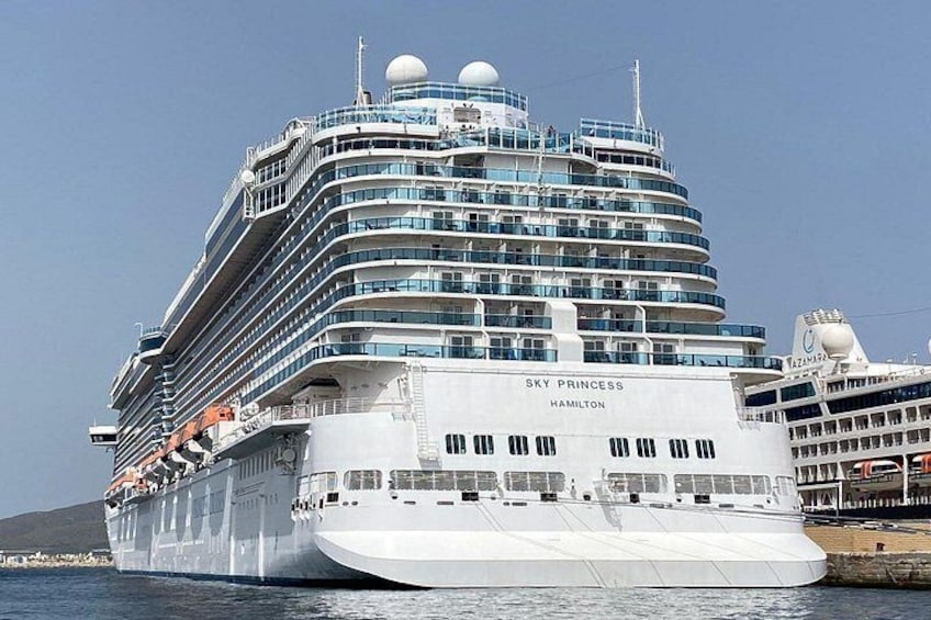 7 Hour Guided Shore Excursion in Gibraltar with 12 stops 3