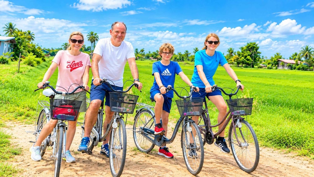 Picture 46 for Activity Siem Reap: Small Group Countryside Sunset Bike Tours 2