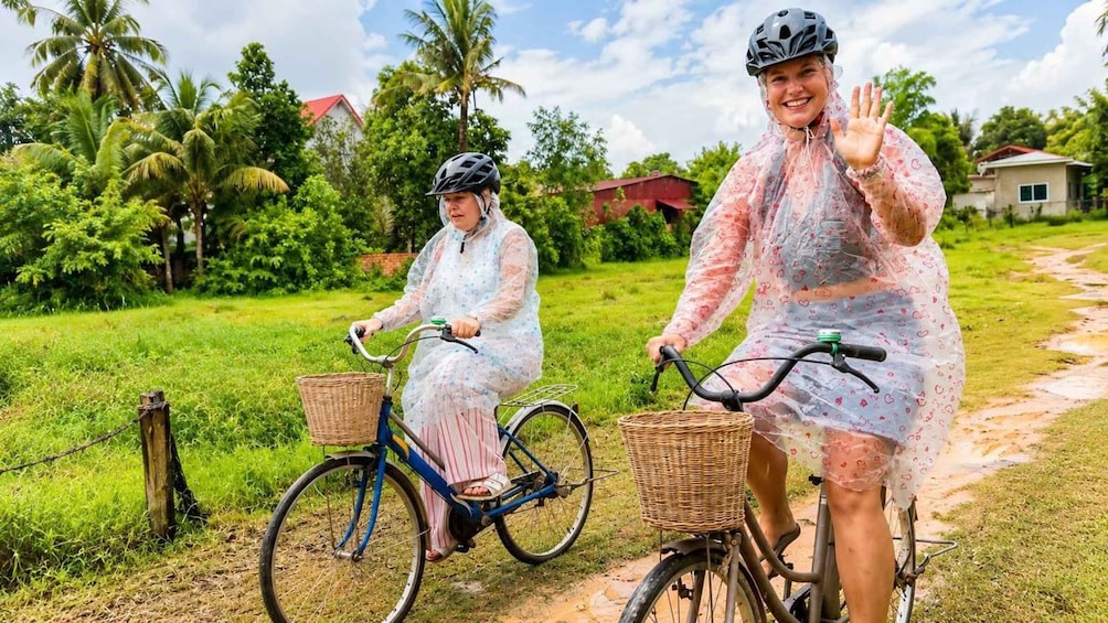 Picture 33 for Activity Siem Reap: Small Group Countryside Sunset Bike Tours 5