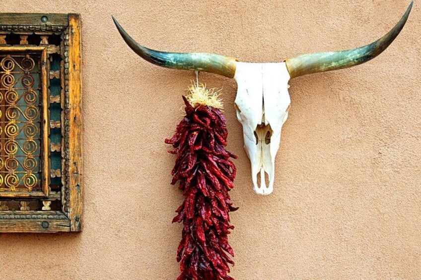 Red chile ristras, seasonal tradition 3