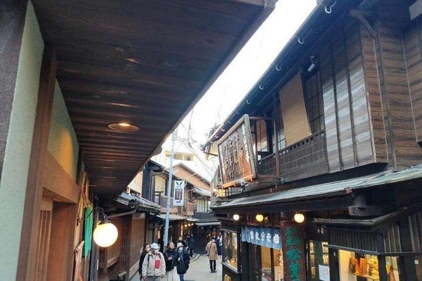 Kobe Guided Tour Including Port Area and Arima Onsen Town 2