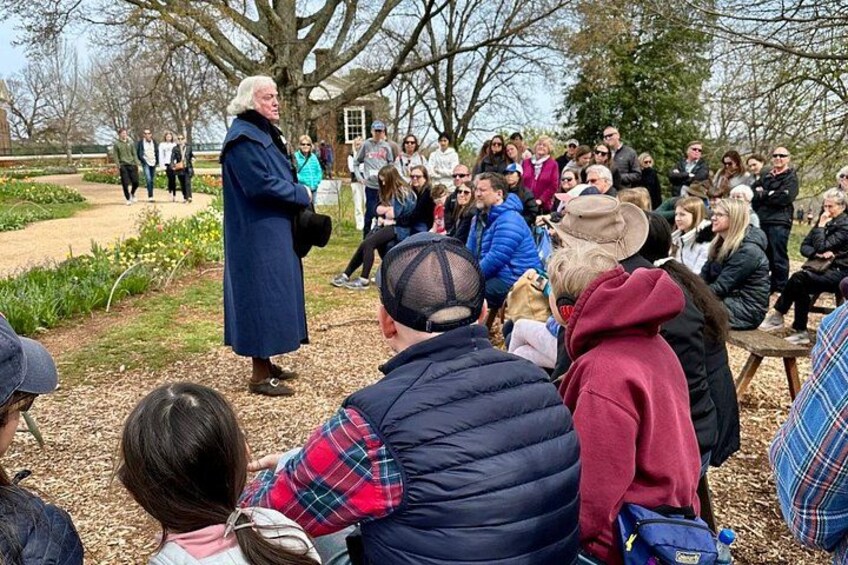 Mr. Jefferson captures the crowd with a lively discussion 5