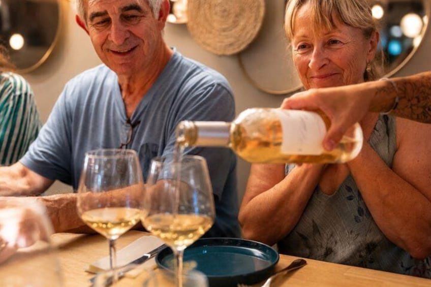 Bordeaux Evening Food Tour with a sommelier 1