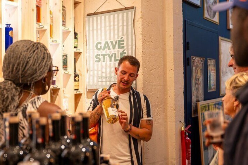 Bordeaux Evening Food Tour with a sommelier 3